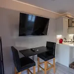 Alensgrove Maisonette B Дом отдыха Лейкслип