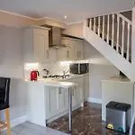 Alensgrove Maisonette B Дом отдыха Лейкслип