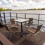 Дом отдыха Alensgrove Maisonette B Лейкслип