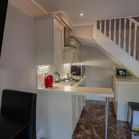 Alensgrove Maisonette B *