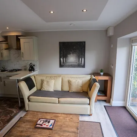 Alensgrove Maisonette B *
