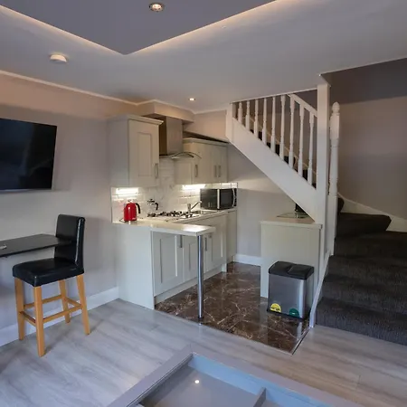 Alensgrove Maisonette B *